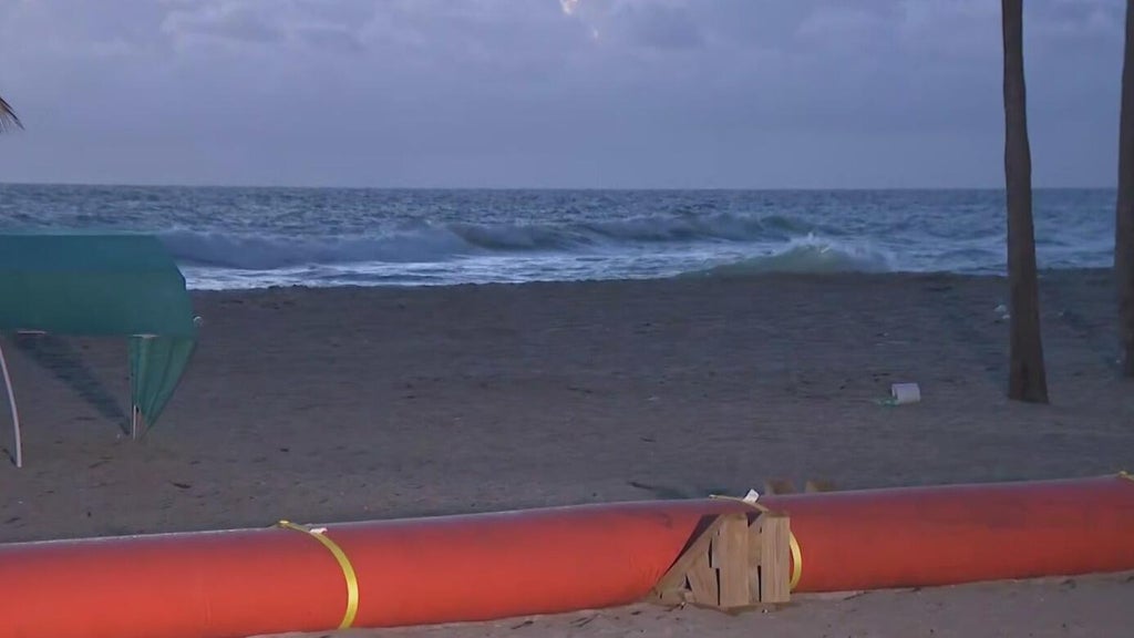King tides disrupt beachgoers, businesses in Hollywood Beach: "We had to drive in 2 feet of water" — CBS Miami, Lakewood Ranch Dining news
