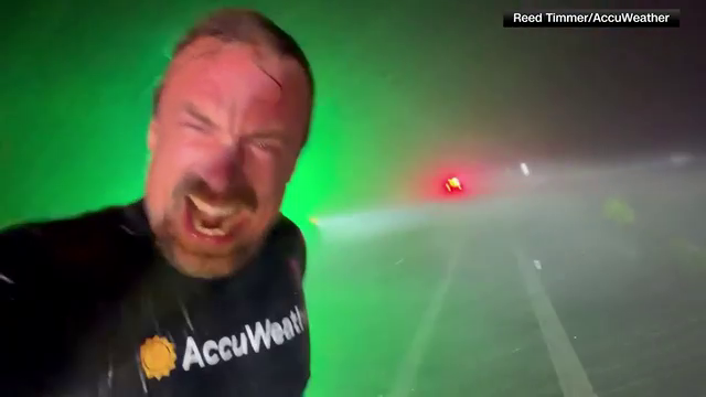Extreme meteorologist Reed Timmer captures strong winds and rain from Hurricane Isaias — WESH 2 Orlando, Lakewood Ranch Community news