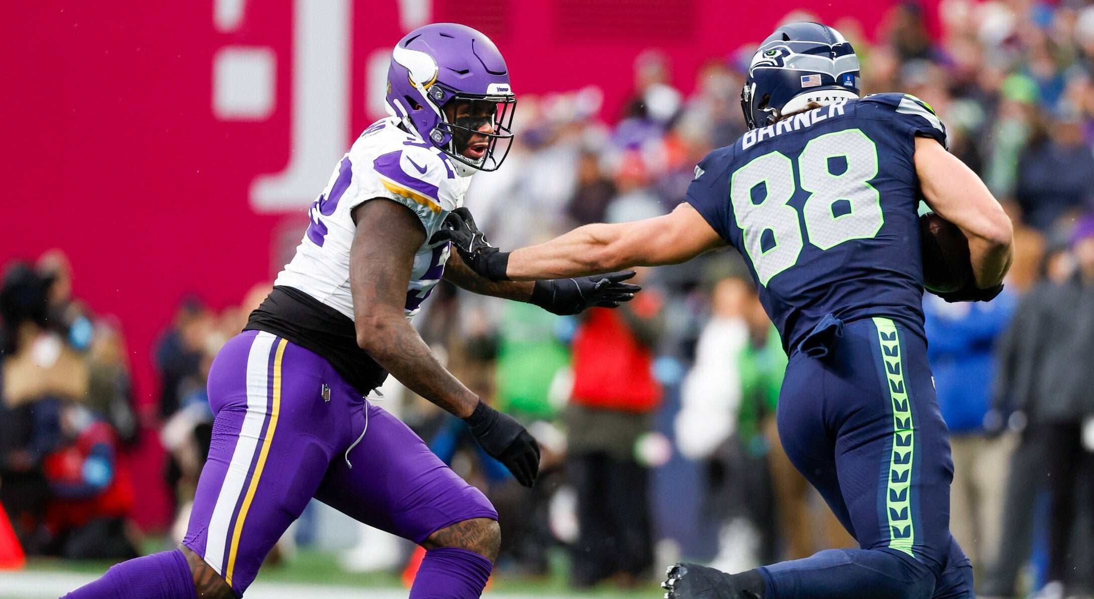 MN Vikings Bring Back Familiar Linebacker (Again) — Minnesota Sports Fan, Lakewood Ranch Arts news