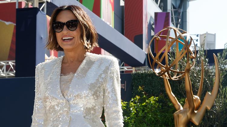 Mariska Hargitay-hosted Emmy Awards kick off tonight. Here's what to know. — WTSP Entertainment Tampa Bay