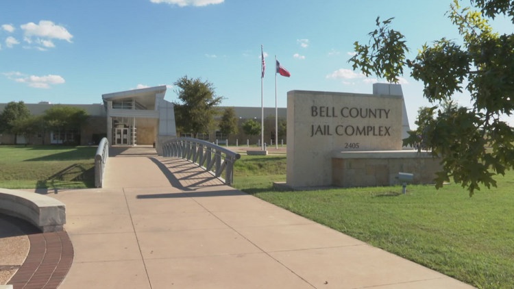 Man charged in deadly Killeen crash dies in custody — KCEN (Central Texas)