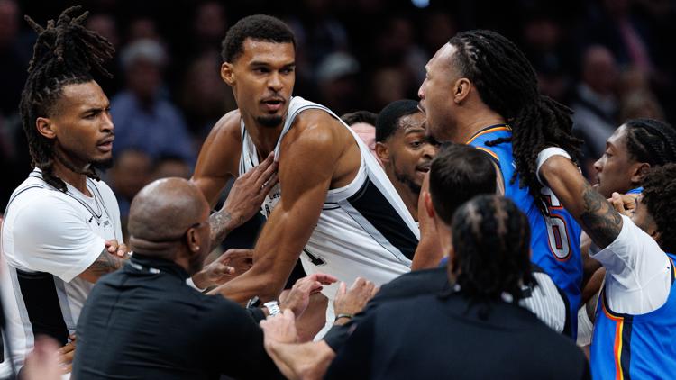 Victor Wembanyama struggles as Spurs drop season opener against the Thunder — KENS 5 (San Antonio)