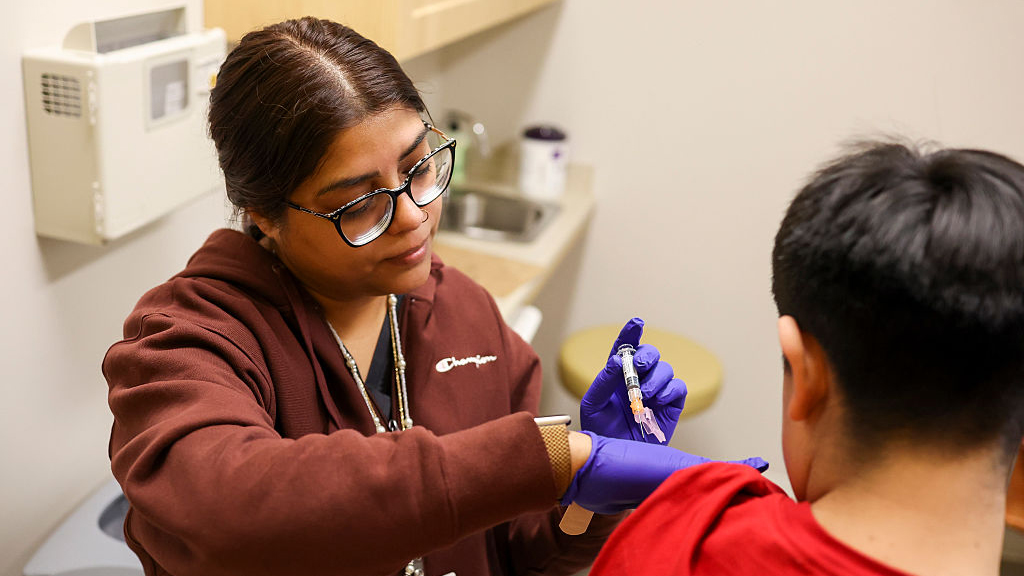 Doctors urge flu shots, as new strain raises concerns for younger people — FOX 13 Tampa Bay News