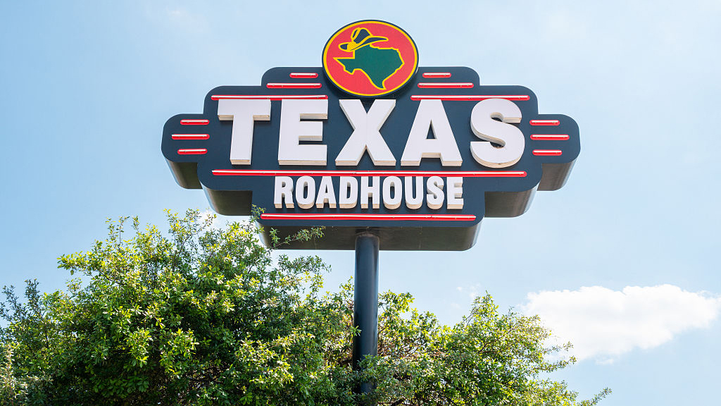 Man says Texas Roadhouse served him $20 steak instead of pricier filet multiple times — FOX 13 Tampa Bay News, Lakewood Ranch Community news