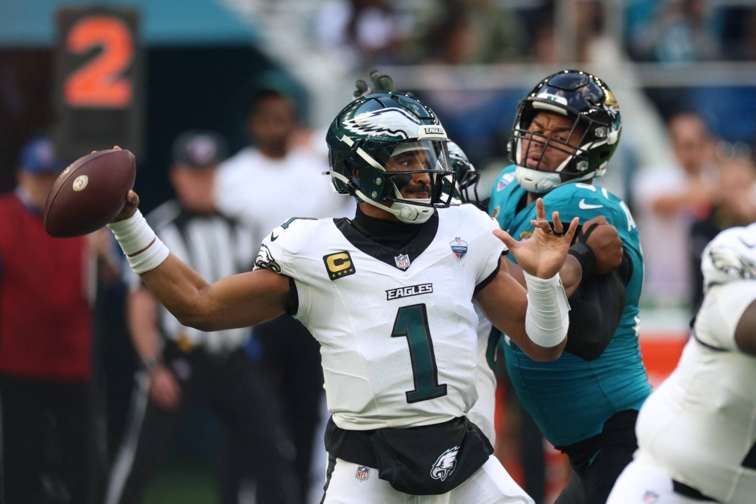  Eagles place QB Jalen Hurts on injured reserve with blood clot  — Japan Times