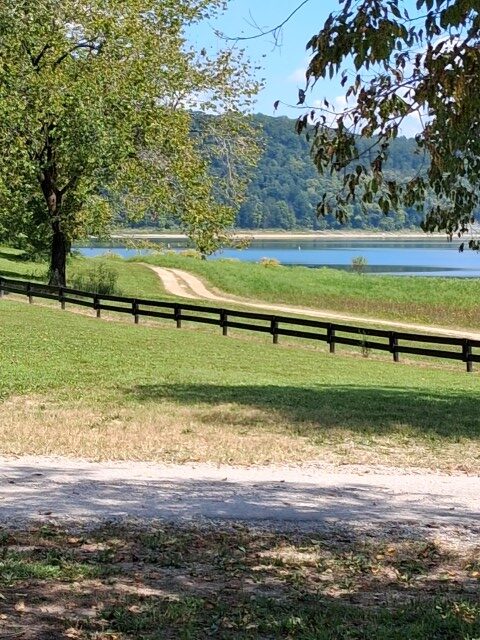 3 Reasons to Visit Somerset, Kentucky: Lake Cumberland, Downtown Charm & Friendly Locals — Lakewood Ranch Arts news